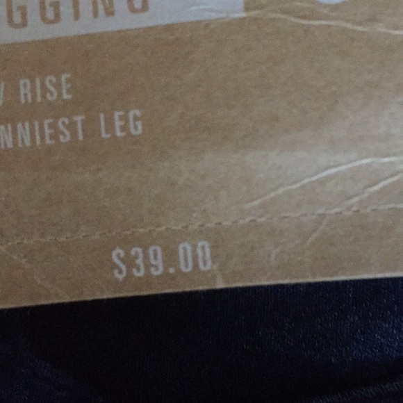 Sold - Picture 6 of 6